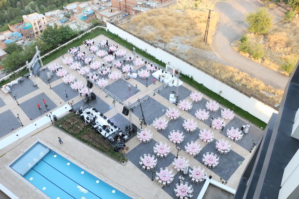 Отель Wyndham Garden Диярбакыр Экстерьер фото